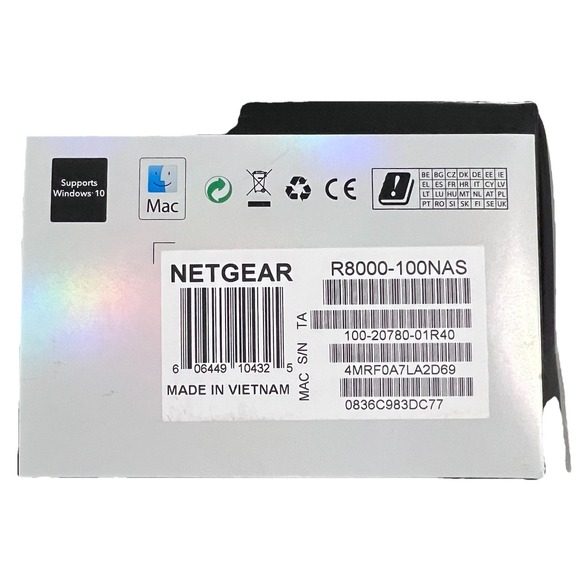 NETGEAR R8000 3200 Mbps 5 Port 3200 Mbps Tri-Band Wireless Router (R8000-100NAS) - Picture 8 of 10